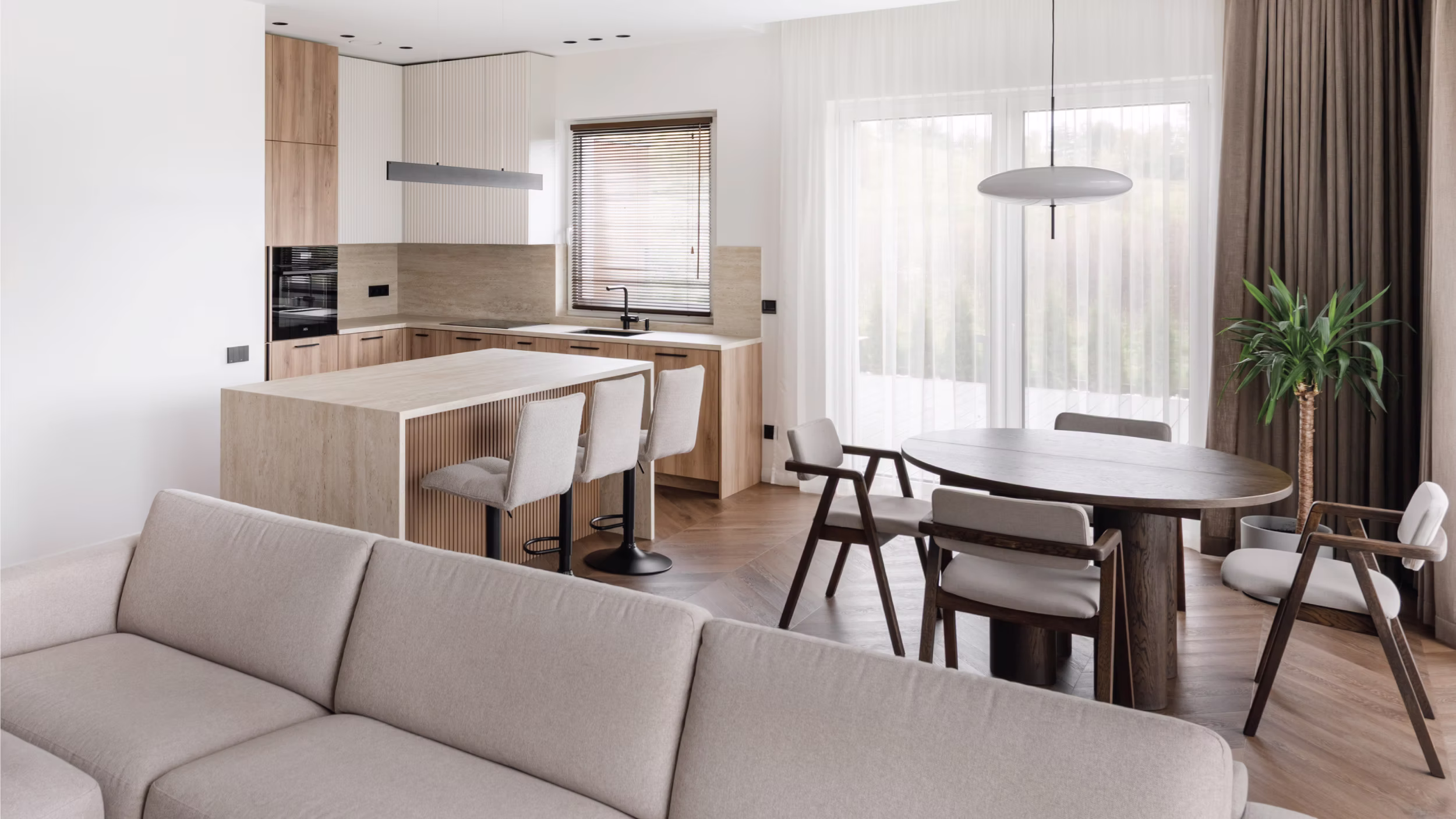 MM HOUSE - Image 4